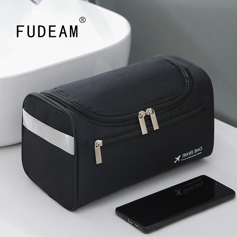 FUDEAM Trousse de toilette suspendue en polyester - Organisateur portable et étanche pour hommes et femmes - La Maison Cozy