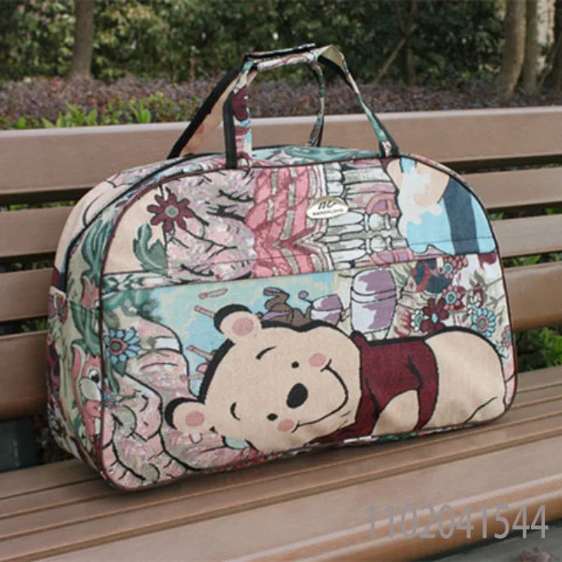 Sac de Voyage Disney - Sac à Langer Imperméable Winnie L'Ourson à Grande Capacité - La Maison Cozy