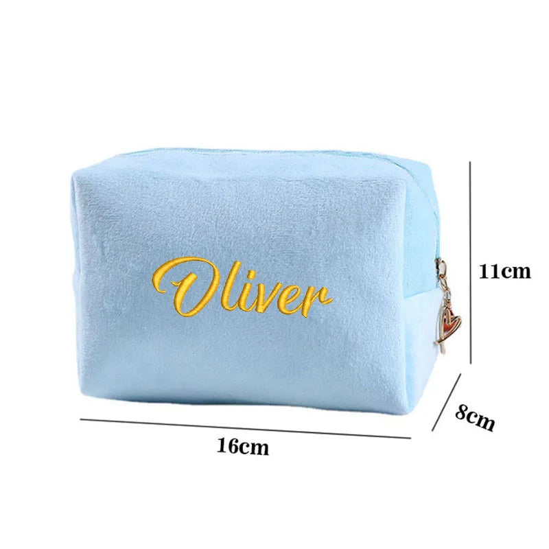 Trousse de Maquillage Personnalisée avec Broderie en Flanelle – Sac de Rangement en Velours à Grande Capacité avec Logo Personnalisé, Cadeau de Mariage ou d'Anniversaire - La Maison Cozy