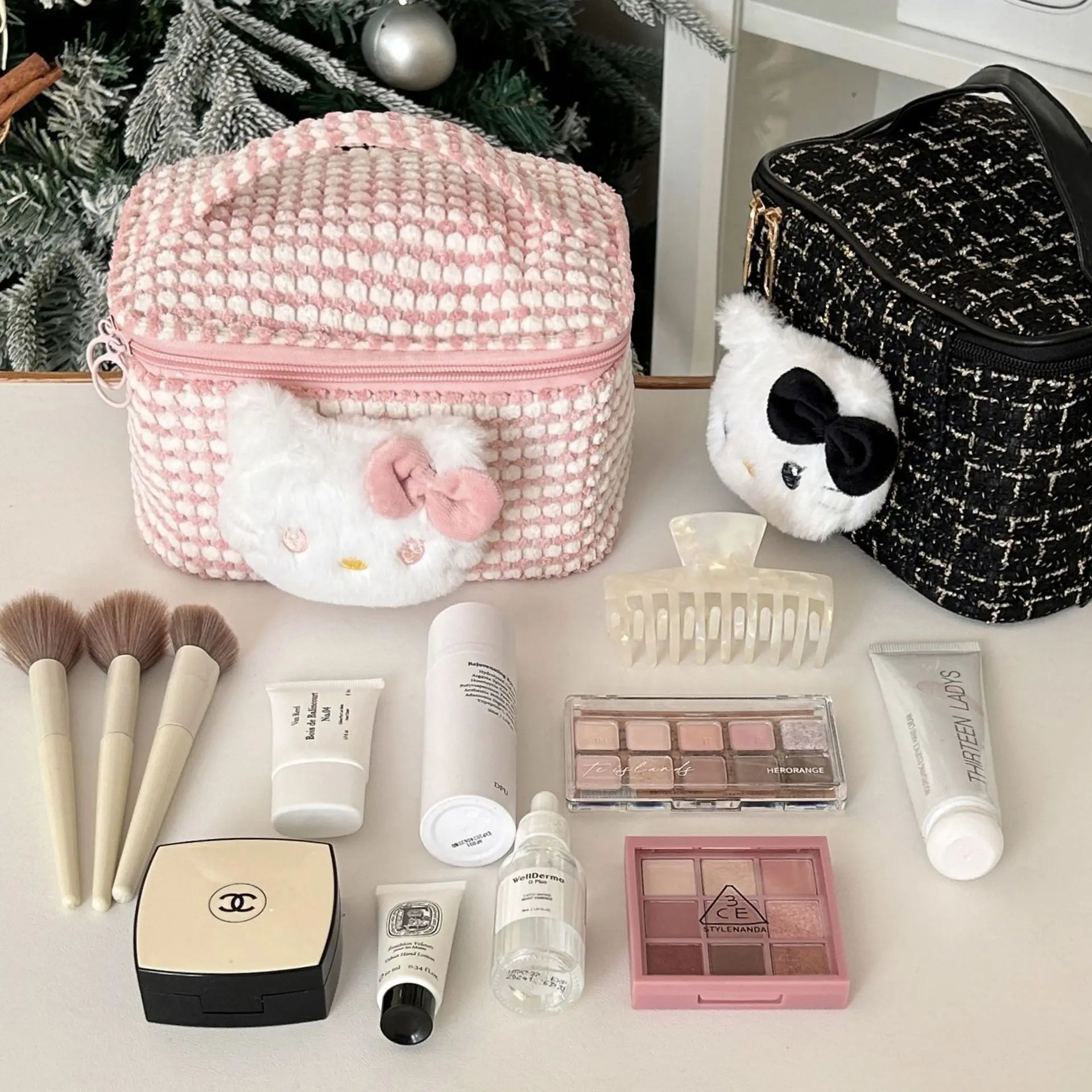 Trousse de Maquillage Mignonne pour Femmes, Sac de Rangement Portable à Grande Capacité, Sac de Voyage pour Soins Personnels - La Maison Cozy