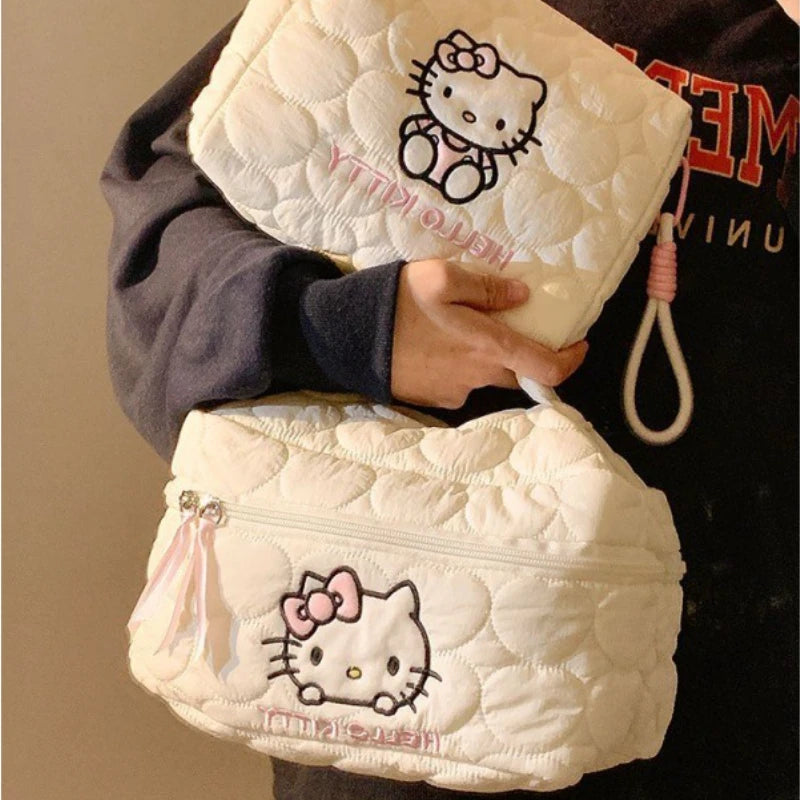 Sac de Maquillage Sanrio Kuromi Cream Down - Sac de Voyage Doux et Moelleux à Grande Capacité - La Maison Cozy