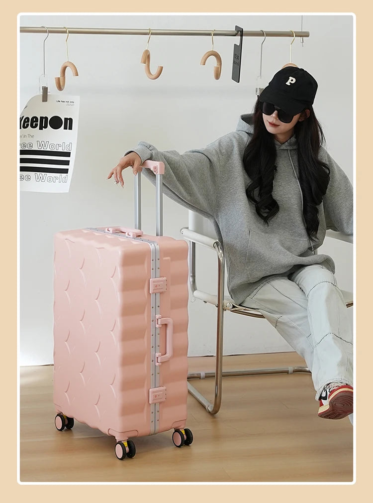 Nouvelle Valise de Voyage Design - Cadre en Aluminium, Grande Capacité, Valise à Glissière 28 Pouces avec Porte-Gobelet - Valise Cabine Trolley - La Maison Cozy