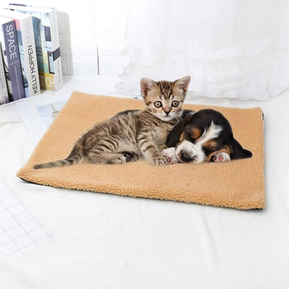 Tapis Chauffant Auto-Régulant pour Animaux - Couverture Chauffante pour Chien et Chat - La Maison Cozy